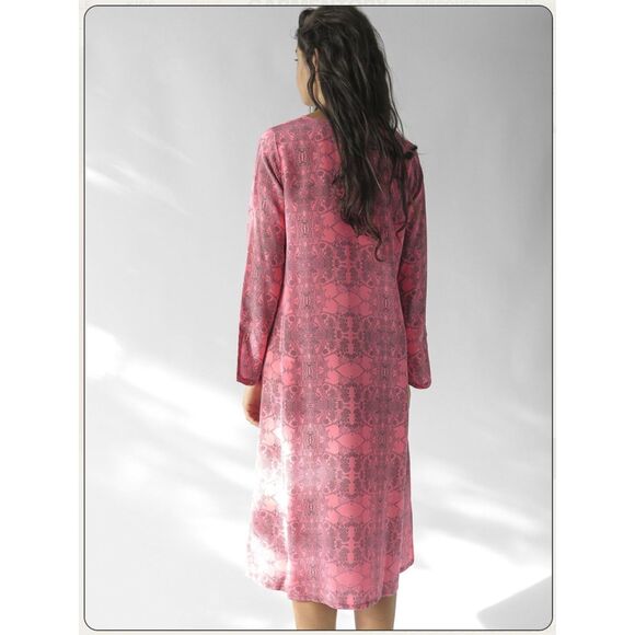 Erica Tanov Nava Dress in Barbi Pink 100% Silk Long Sleeve Midi Size 1 (Small) - Picture 2 of 10